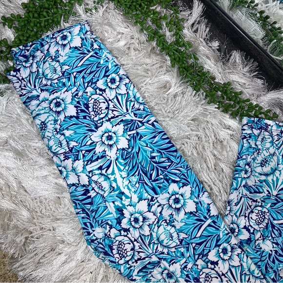 🌼3/$30🌼LulaRoe Floral Tropical Printed One Size Leggings - Picture 14 of 16